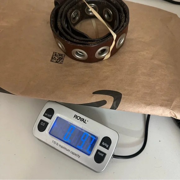 Brown Belt Genuine Leather Women’s silver Buckle Size Large Rivets - Picture 8 of 8